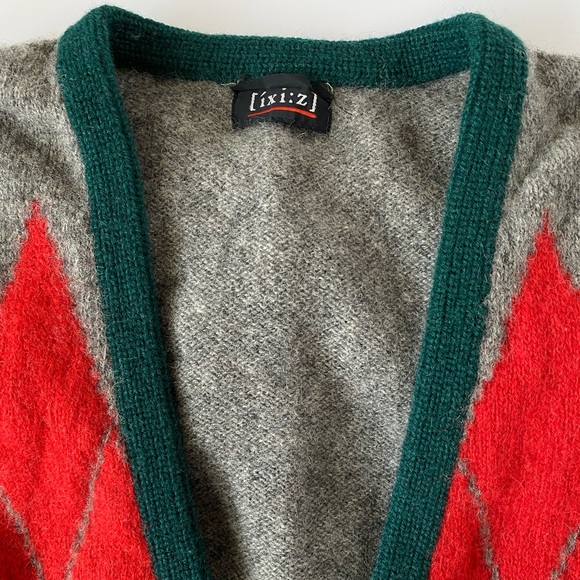 ixi:z Men’s Gray Red Green Seasonal Fabric Cardigan - L - Pre-owned - Picture 5 of 7